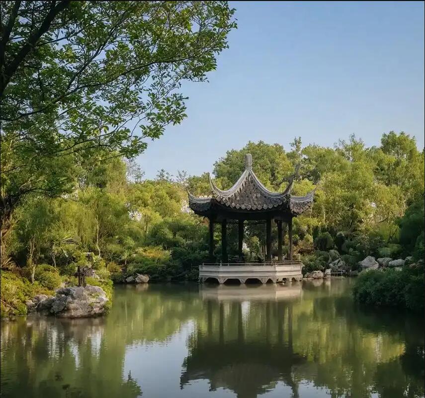 鹤岗工农晓夏餐饮有限公司